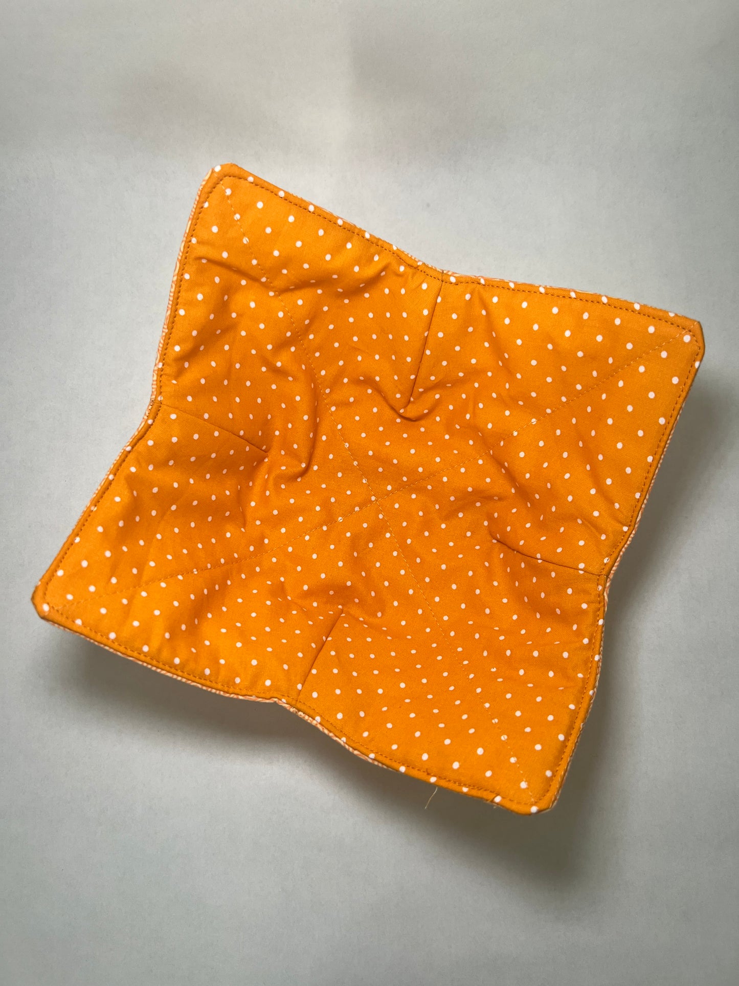 Polka Dot & Swirl Microwave Bowl Cozy