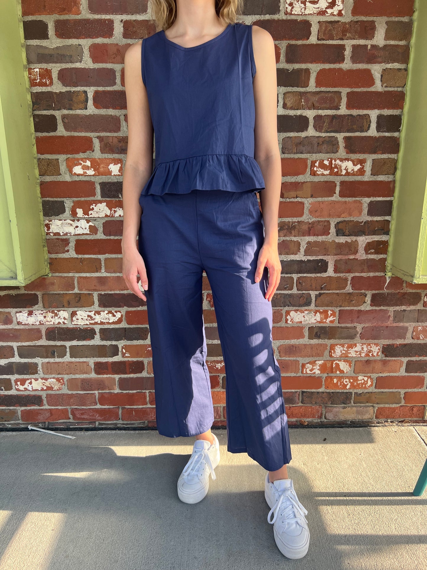 Sara Sleeveless Pant Set